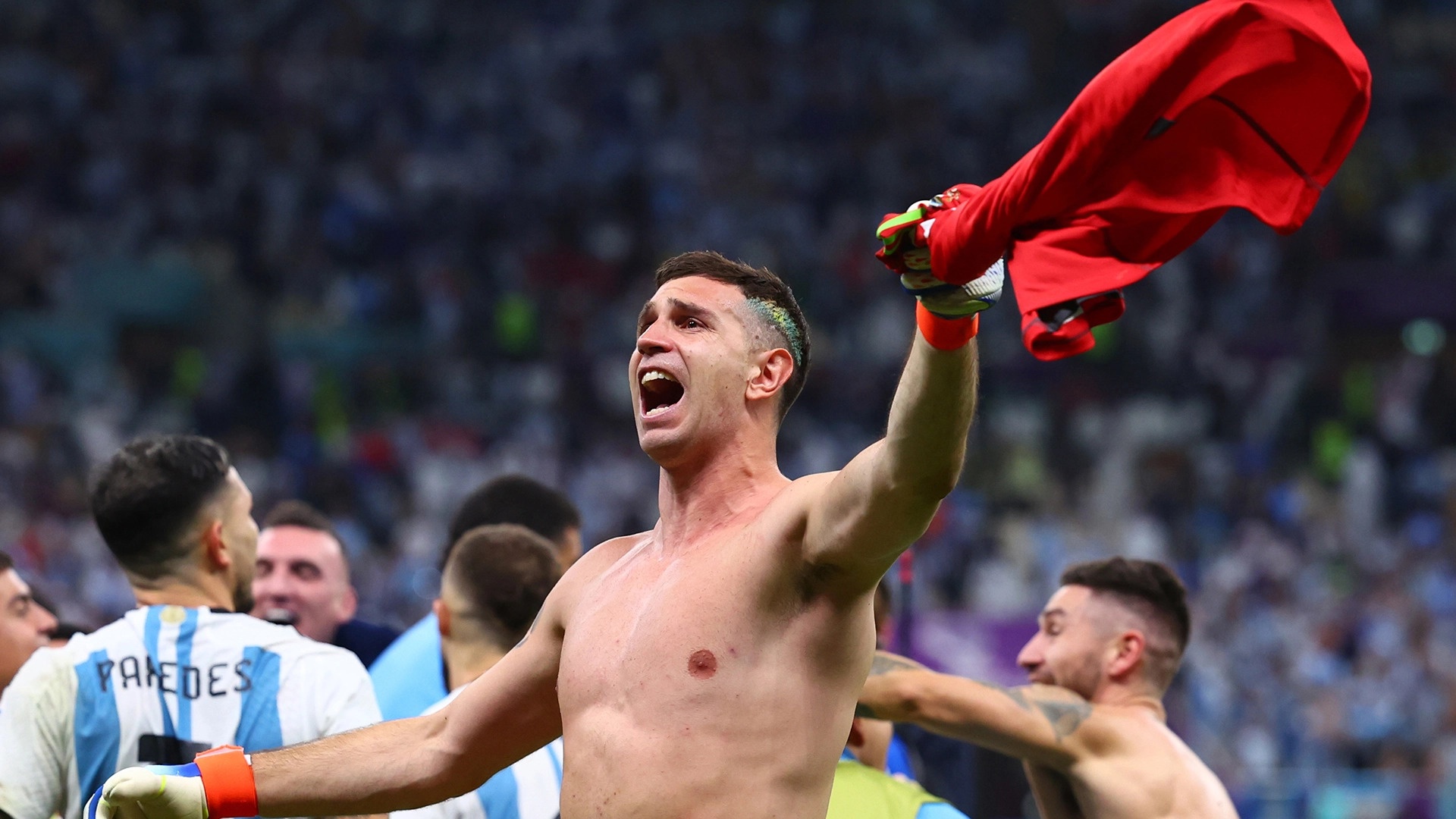 Argentina can su ngao nghe cua Emiliano Martinez hinh anh