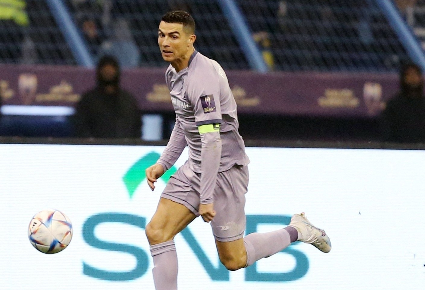 Phan ung cua Ronaldo sau ban dau tien tai Saudi Arabia hinh anh