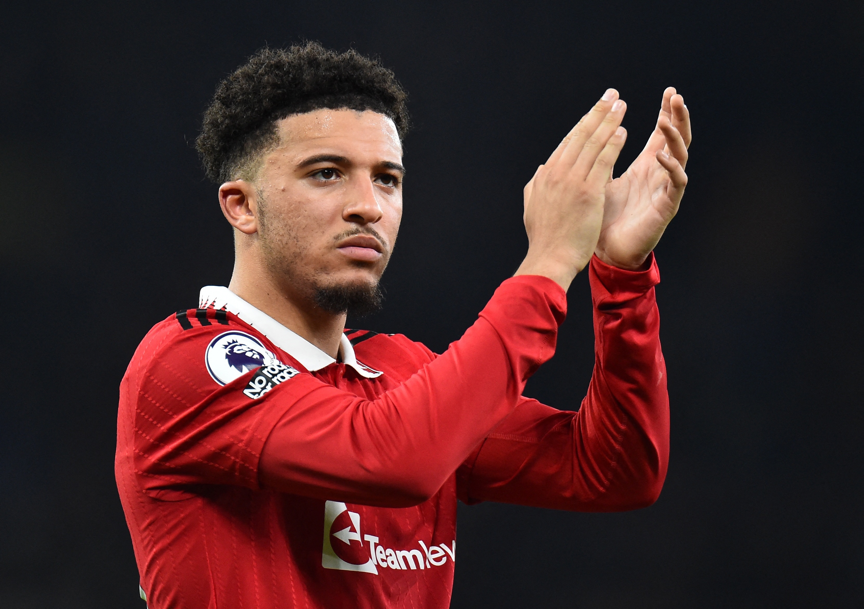 Tieu vuong Qatar len ke hoach so huu ca MU va PSG hinh anh