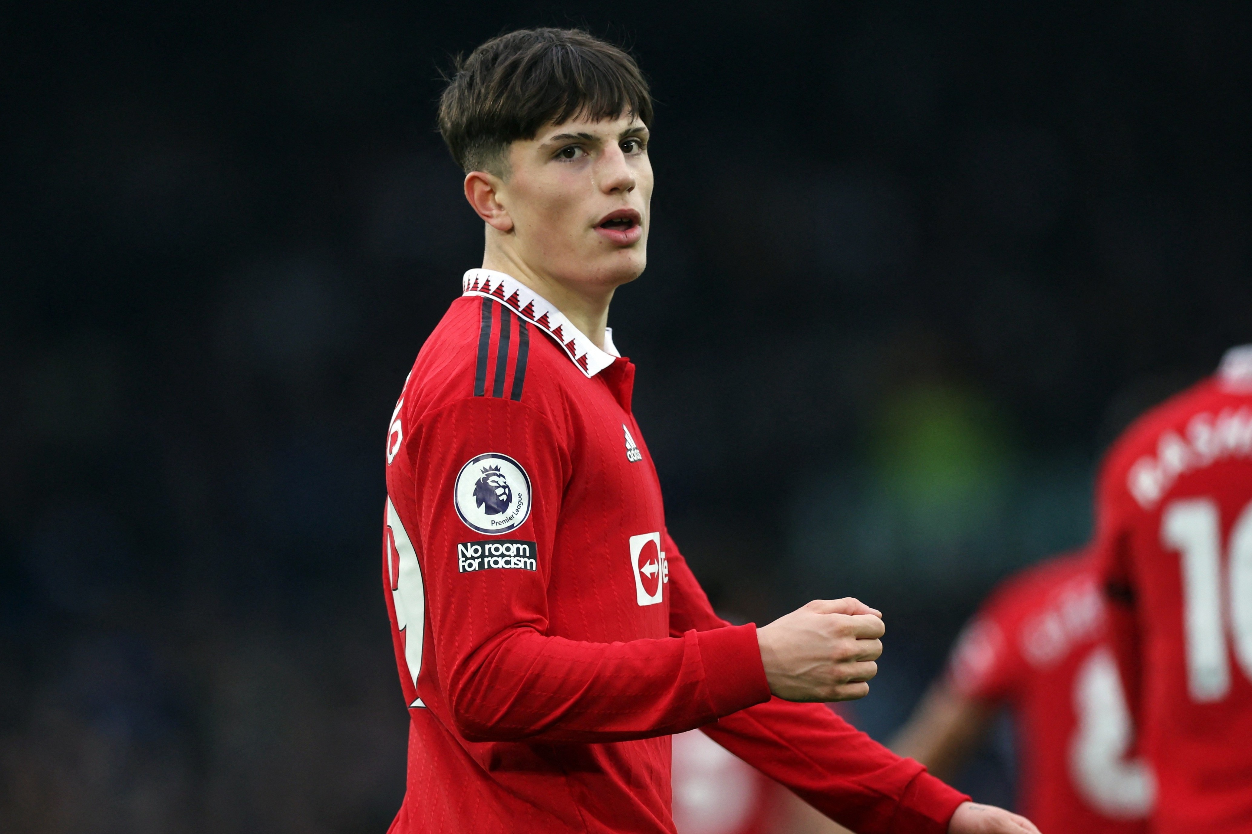 Sao tre MU phai chong nang sau tran hoa Southampton hinh anh