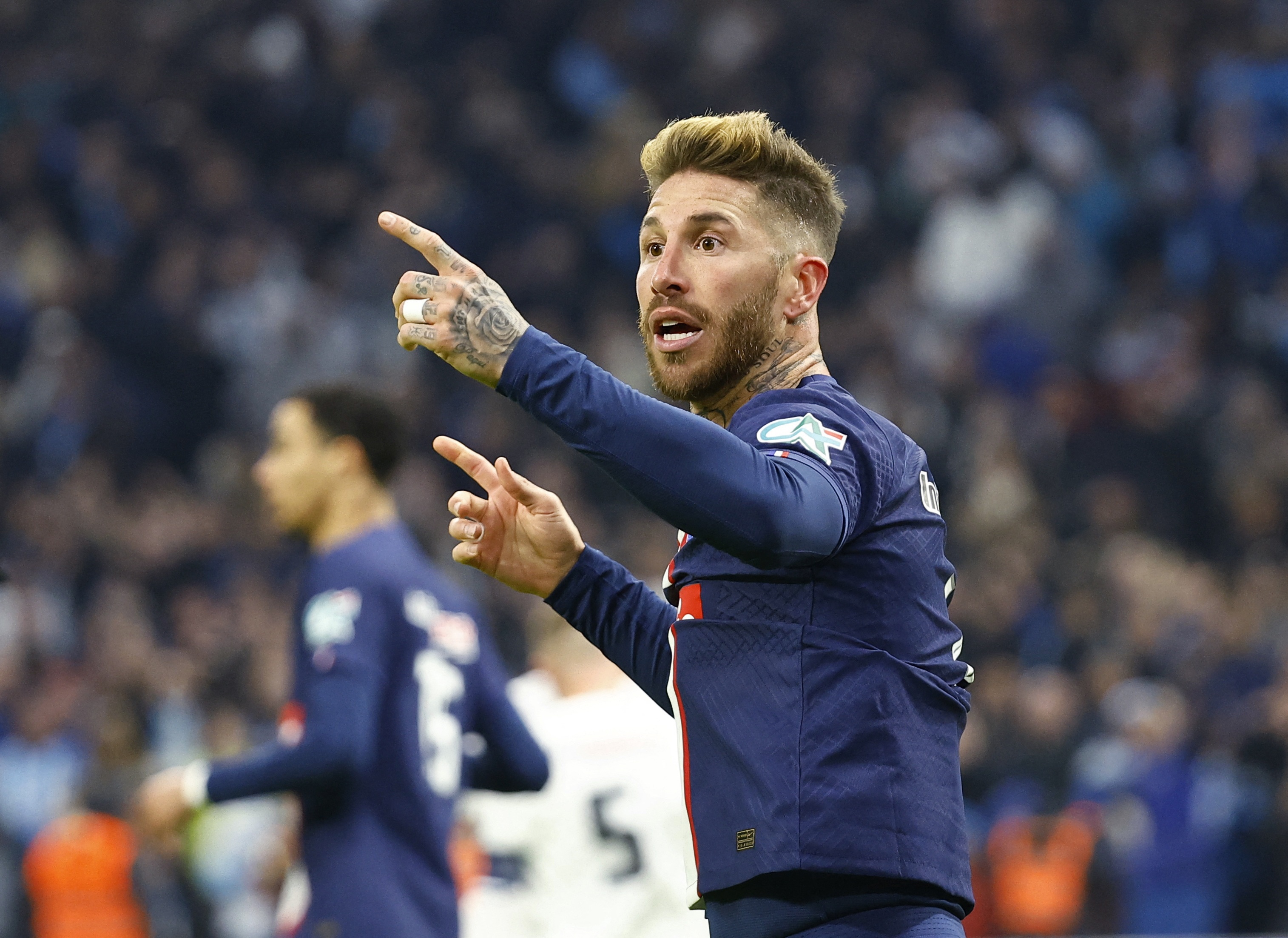 Sergio Ramos tiet lo ke hoach giai nghe hinh anh