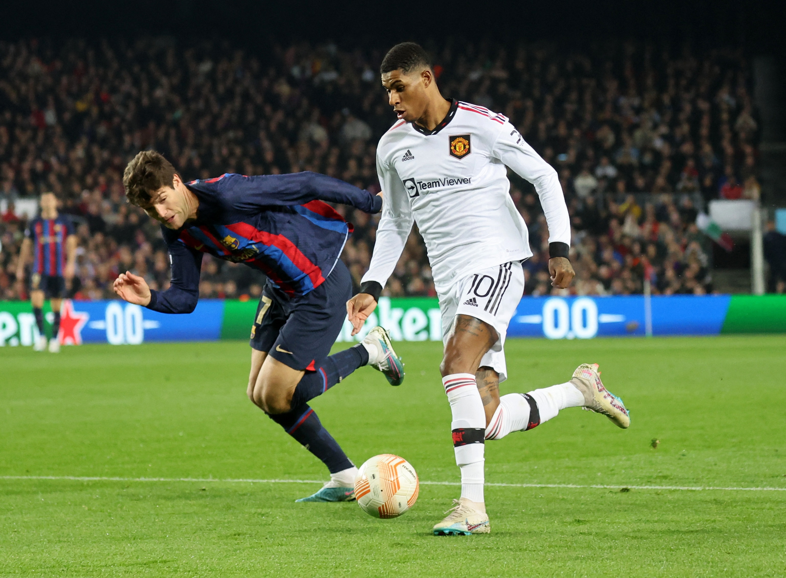 Pha phoi hop trong 16 giay cua MU gay sot hinh anh