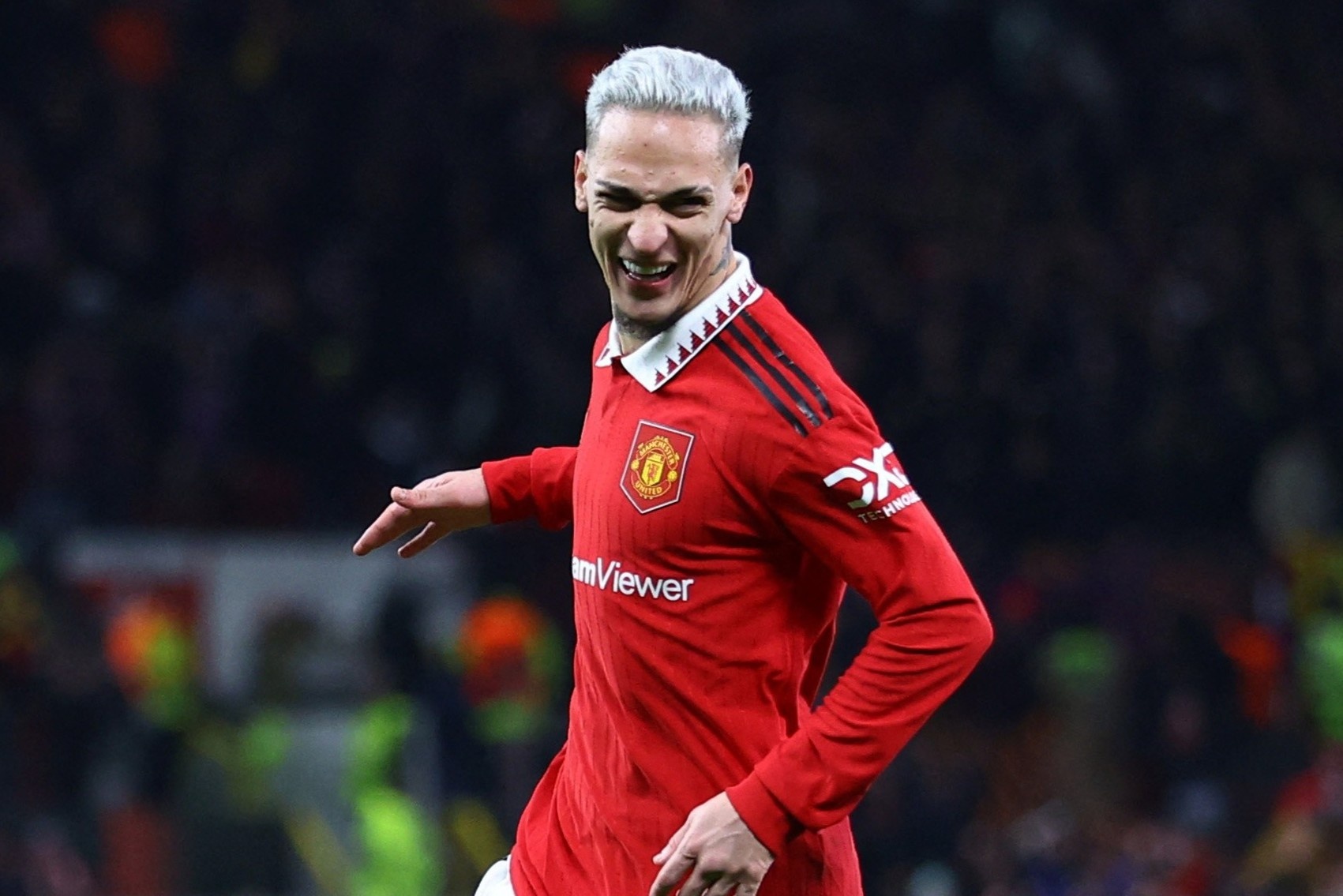 Nhan to Brazil giup MU khuat phuc Barca hinh anh