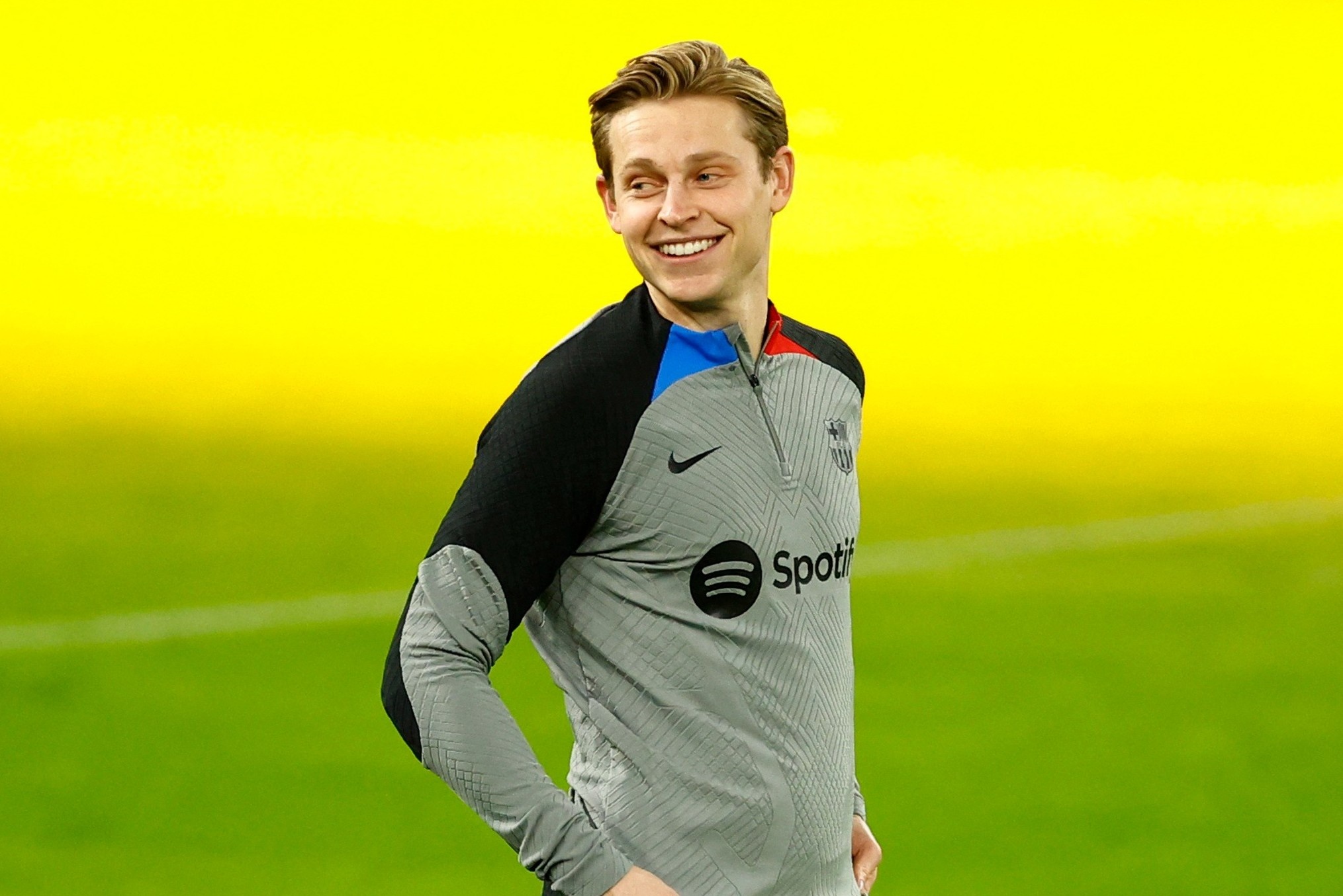 Frenkie de Jong se la manh ghep hoan hao voi MU hinh anh