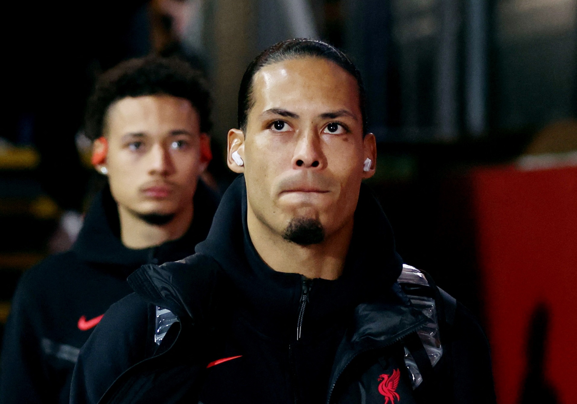 Van Dijk bi che thoi phong tai nang hinh anh