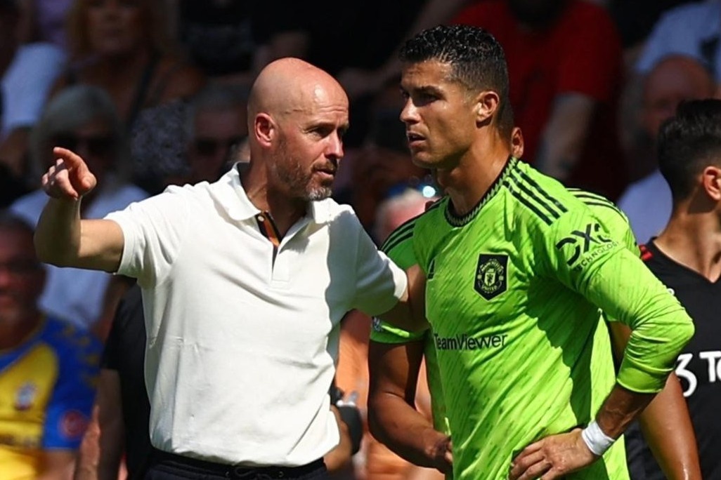 Ten Hag tang suc anh huong o MU khi Ronaldo roi di hinh anh