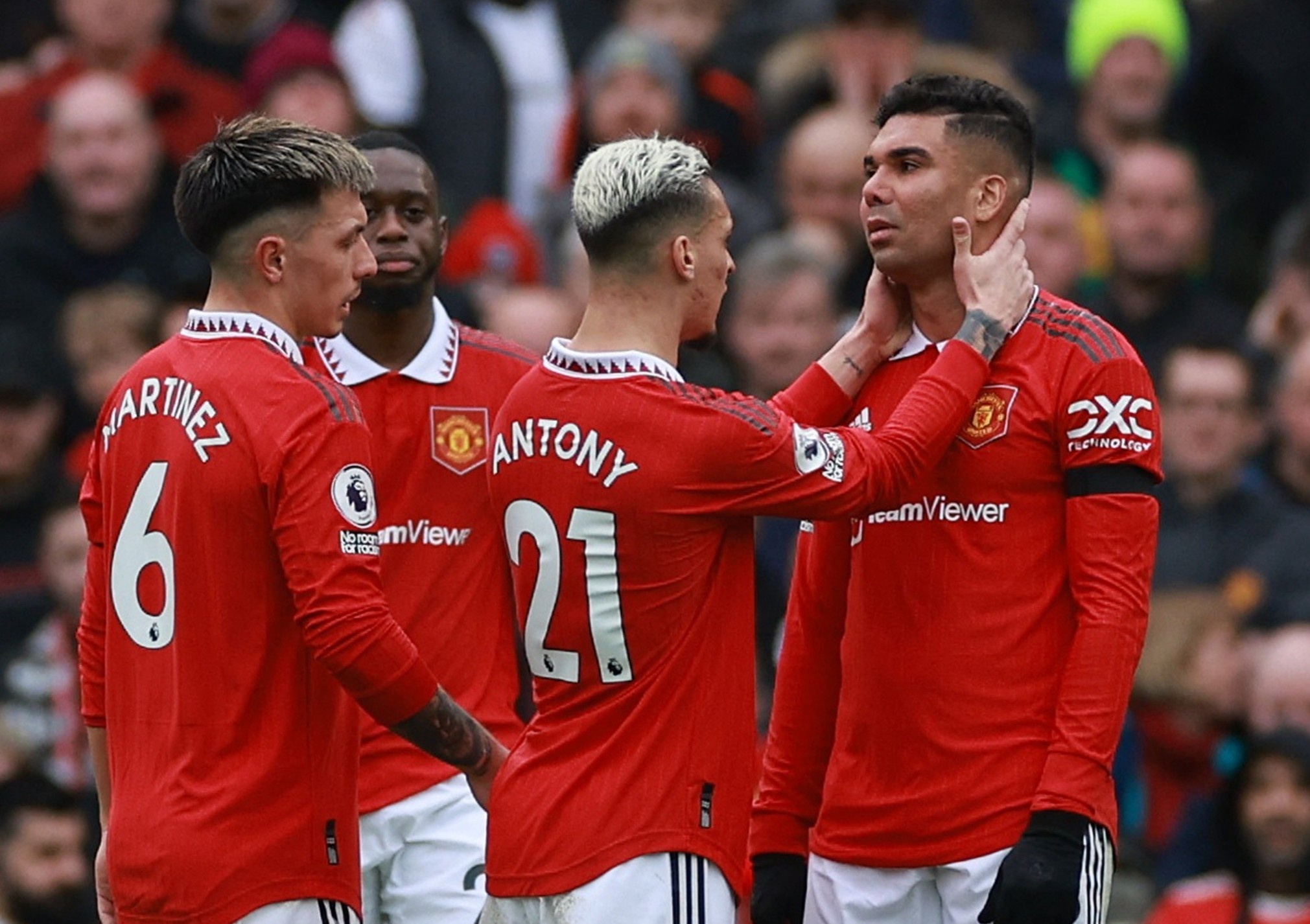 Ly do MU khong khang cao vu Casemiro hinh anh