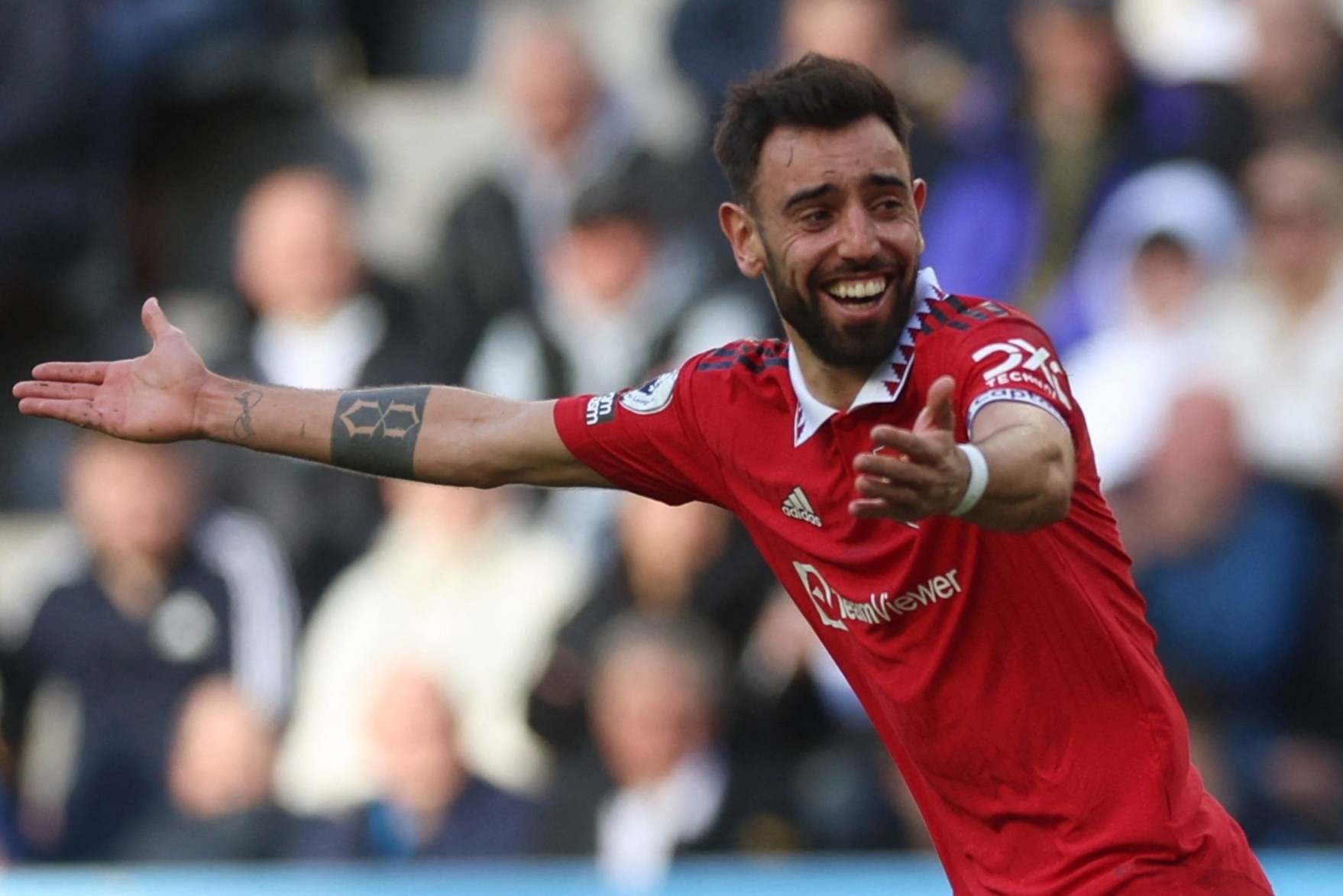 Thua Newcastle co khien MU vo mong vao top 4? hinh anh