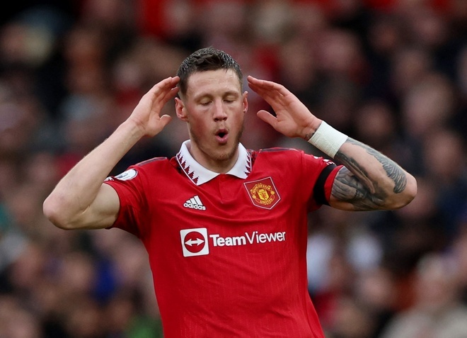 Weghorst khien fan MU ngan ngam hinh anh