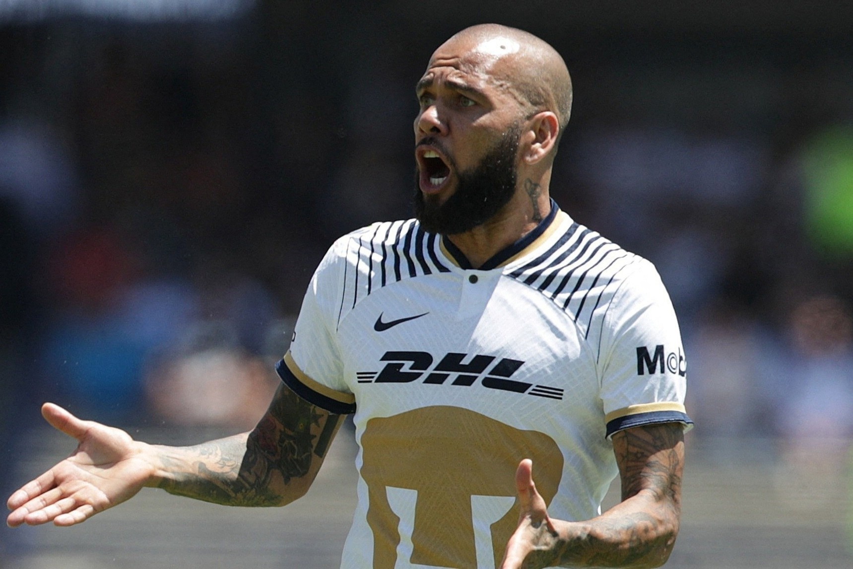 Dani Alves tiep tuc bi tu choi yeu cau tai ngoai hinh anh