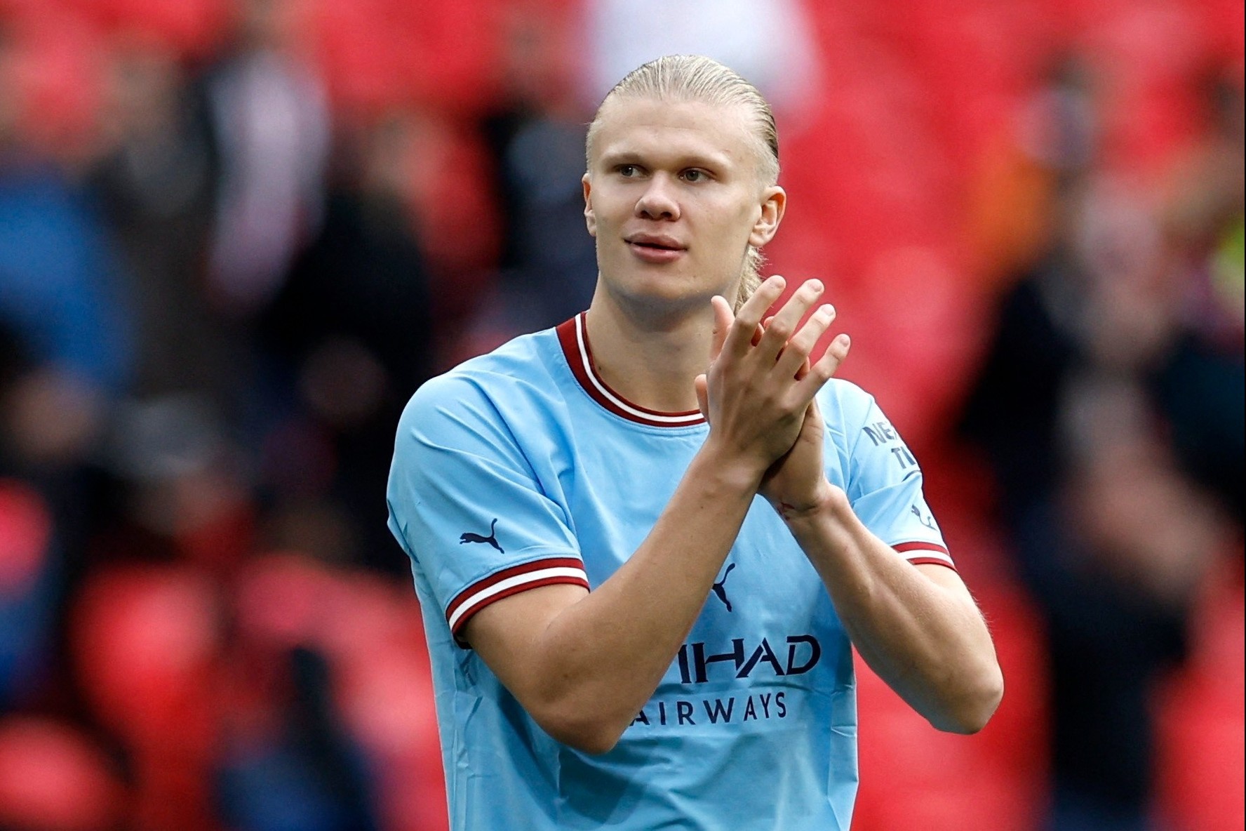 Silva: Haaland co y chi chien dau nhu Ronaldo hinh anh