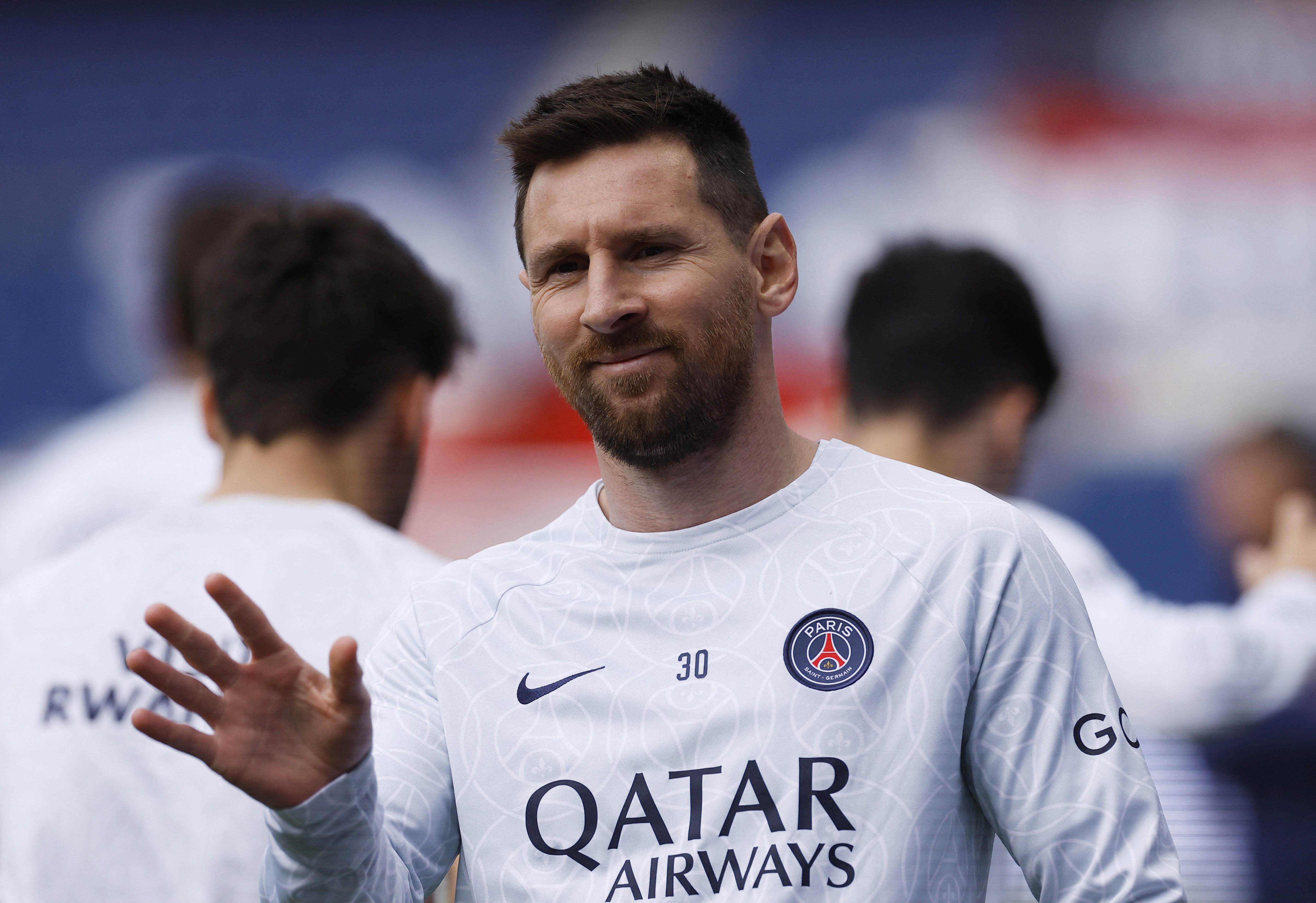 Messi chua bi loai khoi ke hoach cua PSG hinh anh