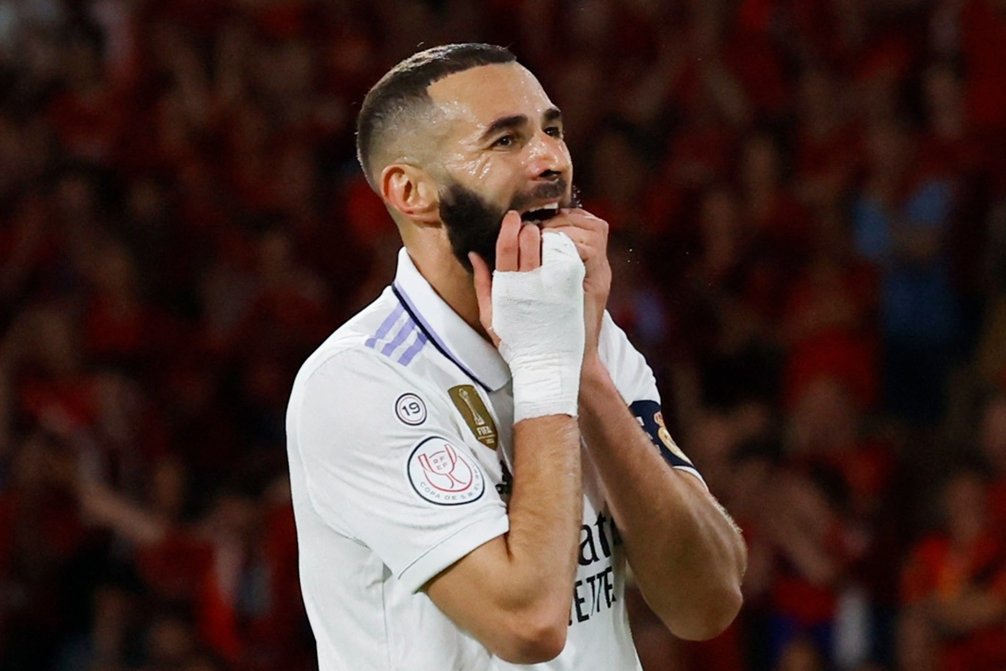 Den luc Real Madrid phai tan nhan voi Benzema? hinh anh