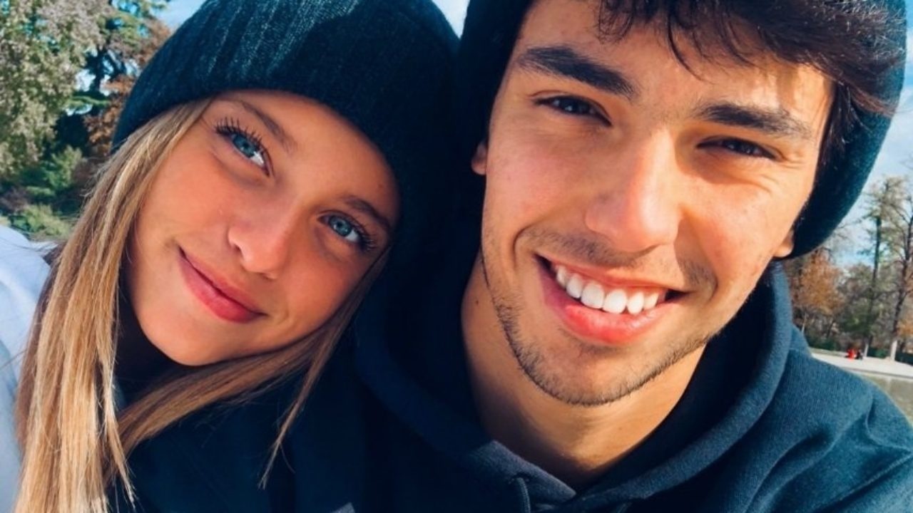 Joao Felix chia tay ban gai hinh anh