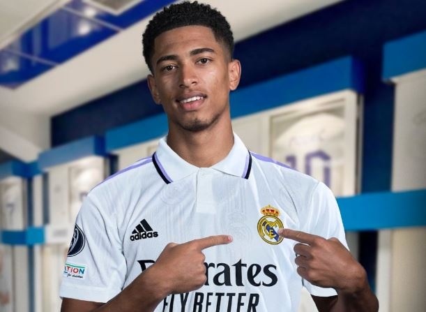 Dortmund tiep tuc lai to nho mua sam thong minh hinh anh