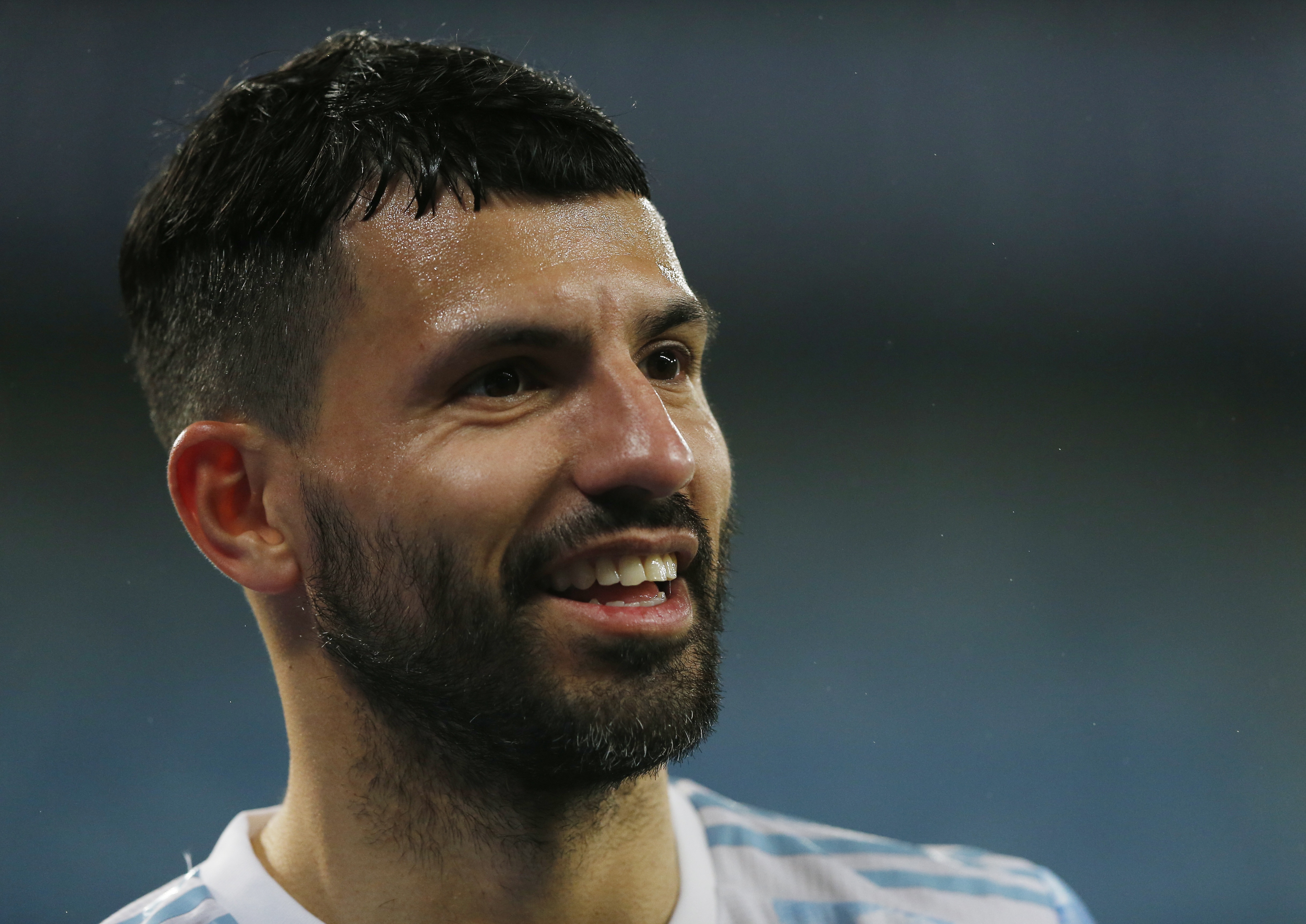 Aguero kiem bon tien nho Man City vo dich Champions League hinh anh