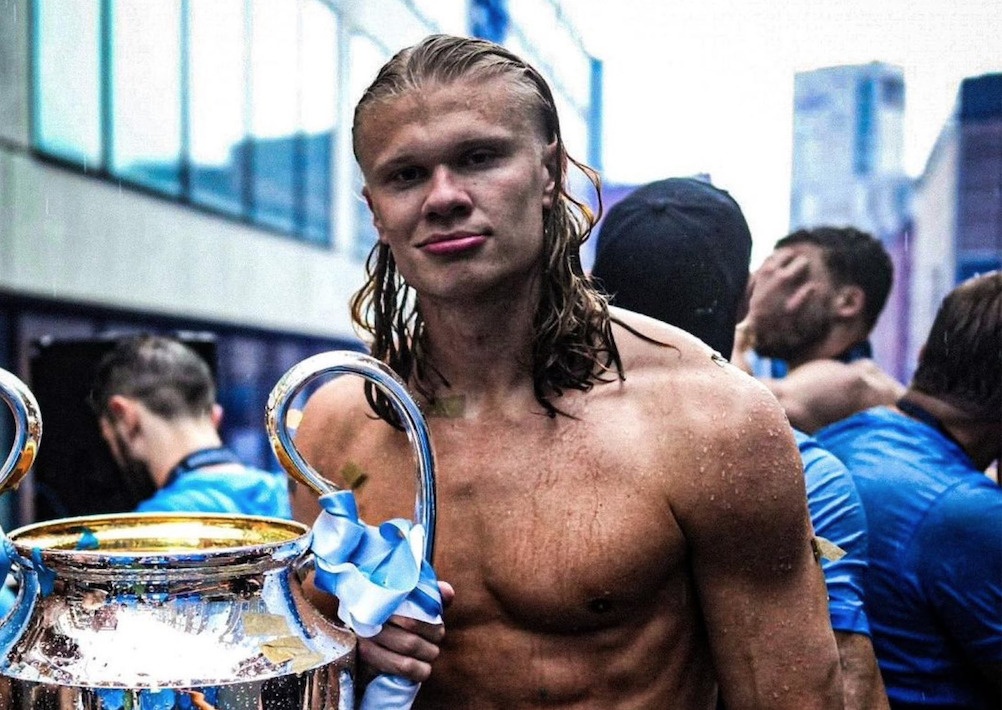 Co bap cua Haaland sau mot mua da cho Man City hinh anh