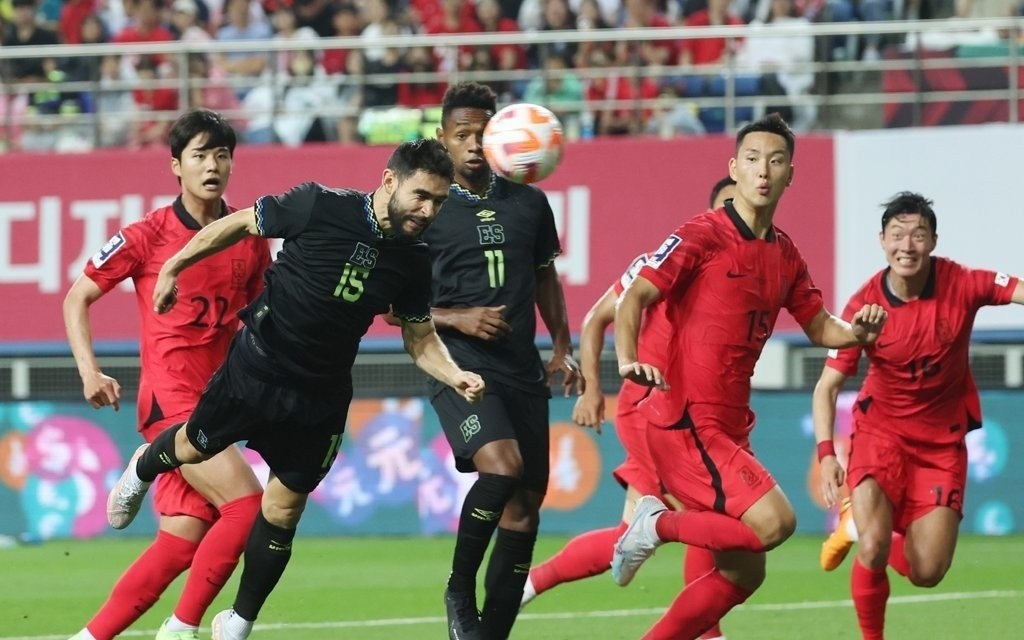 Son Heung-min cung tuyen Han Quoc lai gay that vong hinh anh