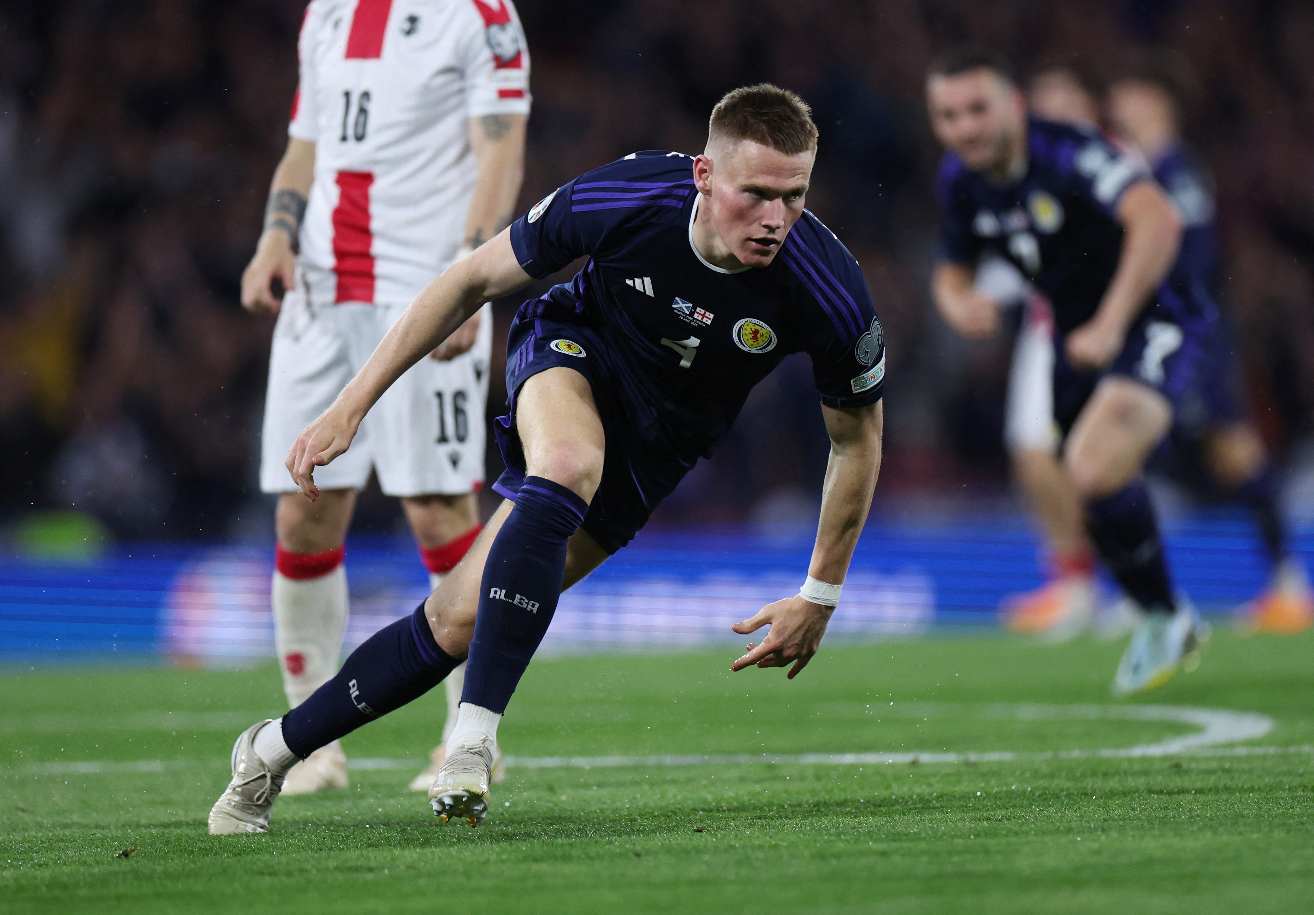 McTominay dua Vua pha luoi o vong loai EURO 2024 hinh anh
