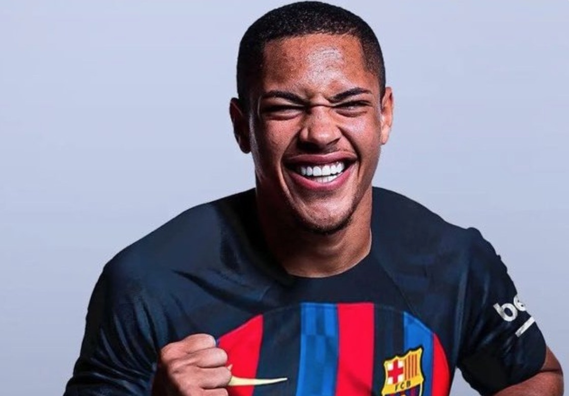 Barca chi 40 trieu euro cho cau thu 18 tuoi hinh anh