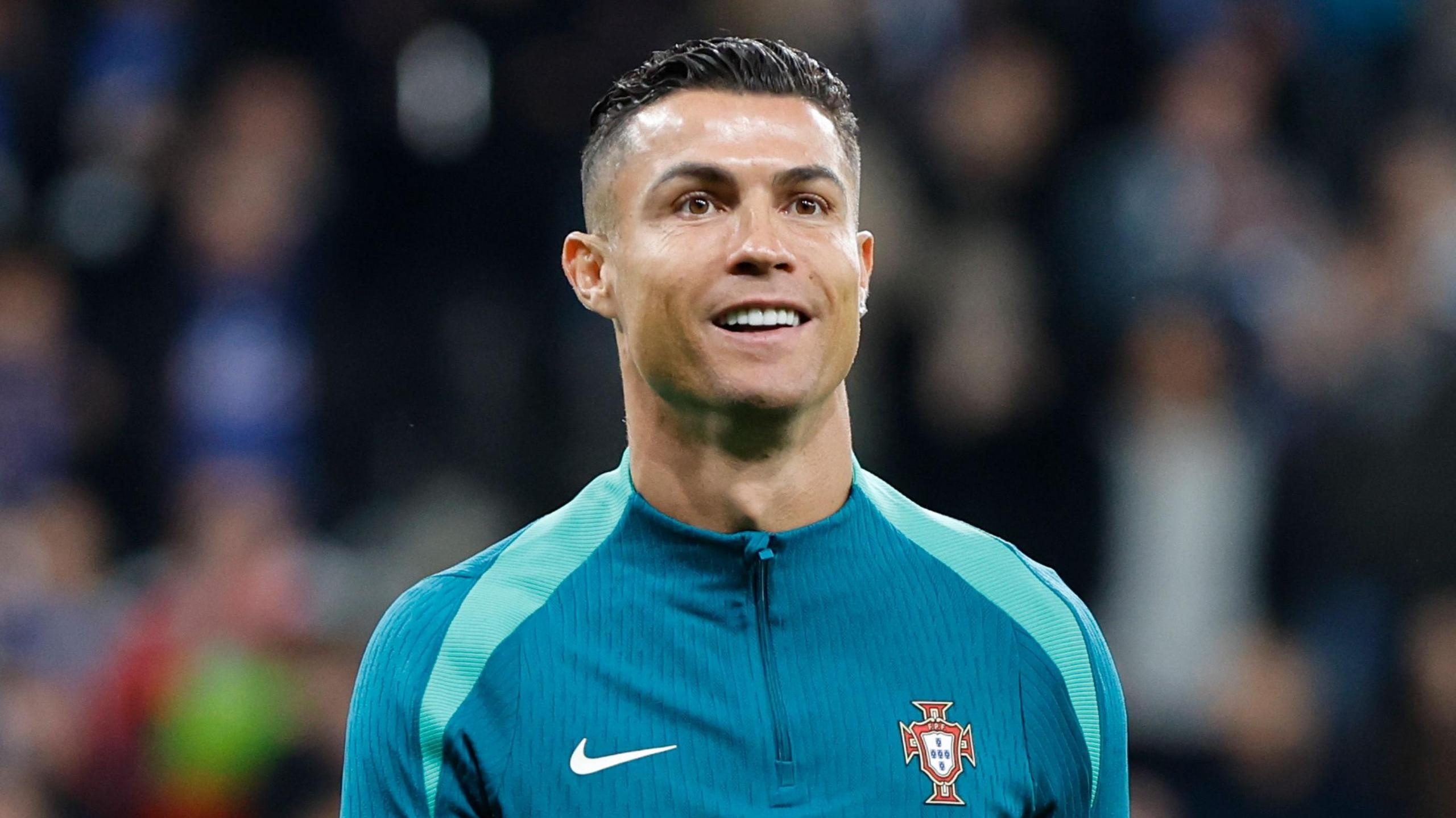 Ronaldo - ong chu hao phong nhat lang bong da hinh anh