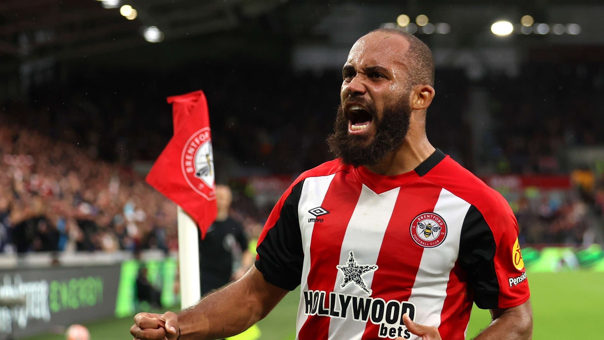 Tien dao vo danh ghi ban hon ca doi Man Utd hinh anh