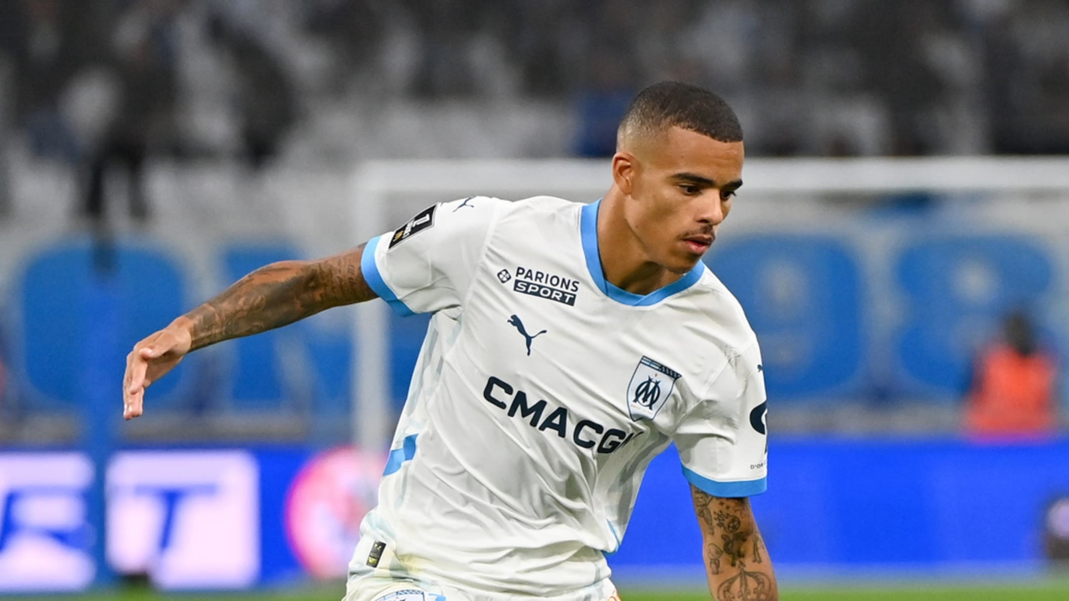 Greenwood chung lai o Marseille hinh anh