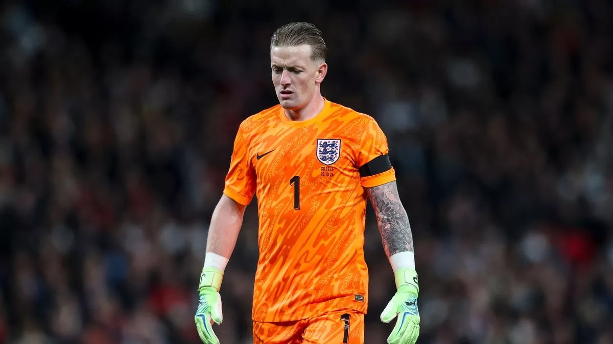 Pickford mac sai lam tai hai hinh anh