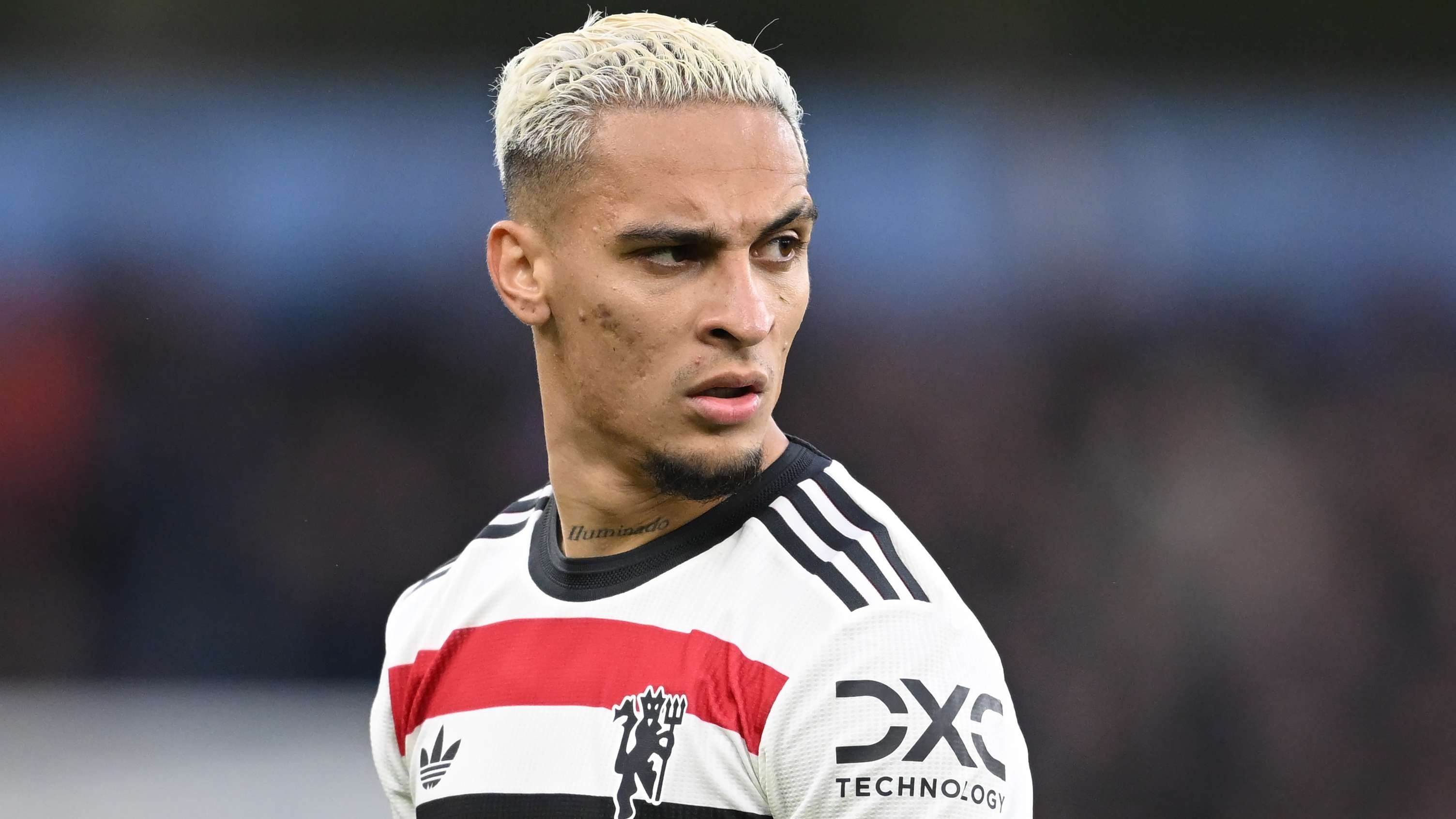 Man Utd sap thanh ly Antony hinh anh