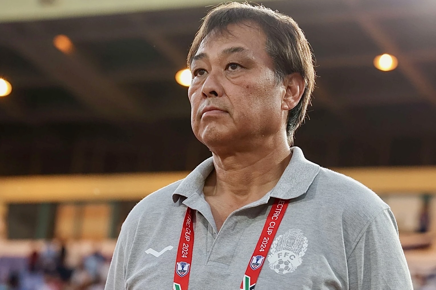 Campuchia dung HLV ‘chua chay’ dau tuyen Viet Nam hinh anh