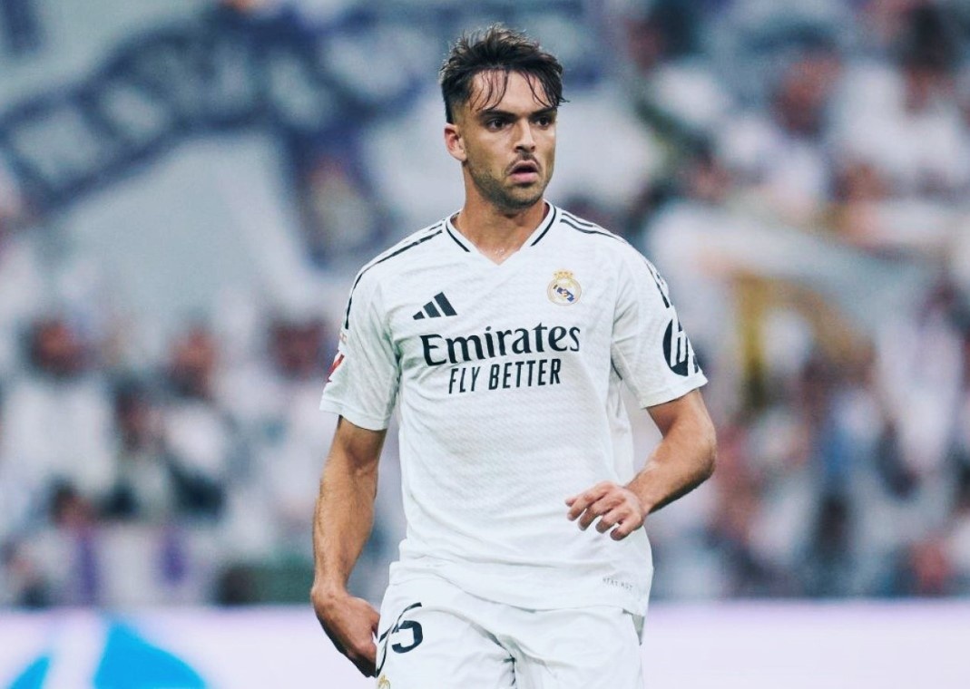 Trung ve 21 tuoi vua ra mat Real Madrid la ai hinh anh