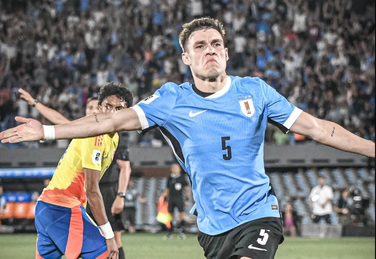 Sao Man Utd thanh nguoi hung phut 90+11 hinh anh