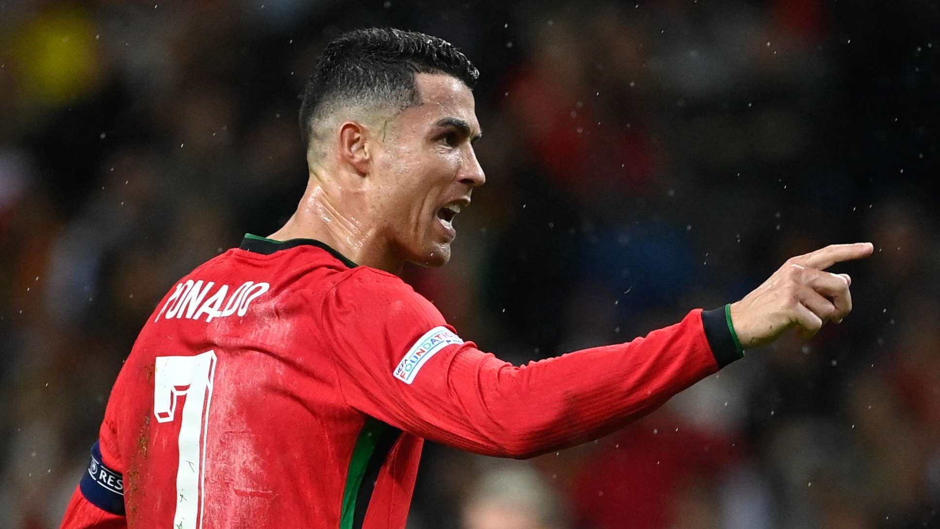 Dan sao tranh ngoi Vua pha luoi Nations League 2024/25 hinh anh