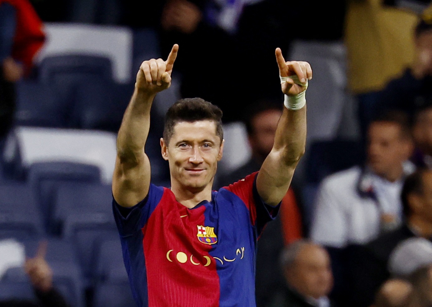 Lewandowski tinh duong giai nghe hinh anh