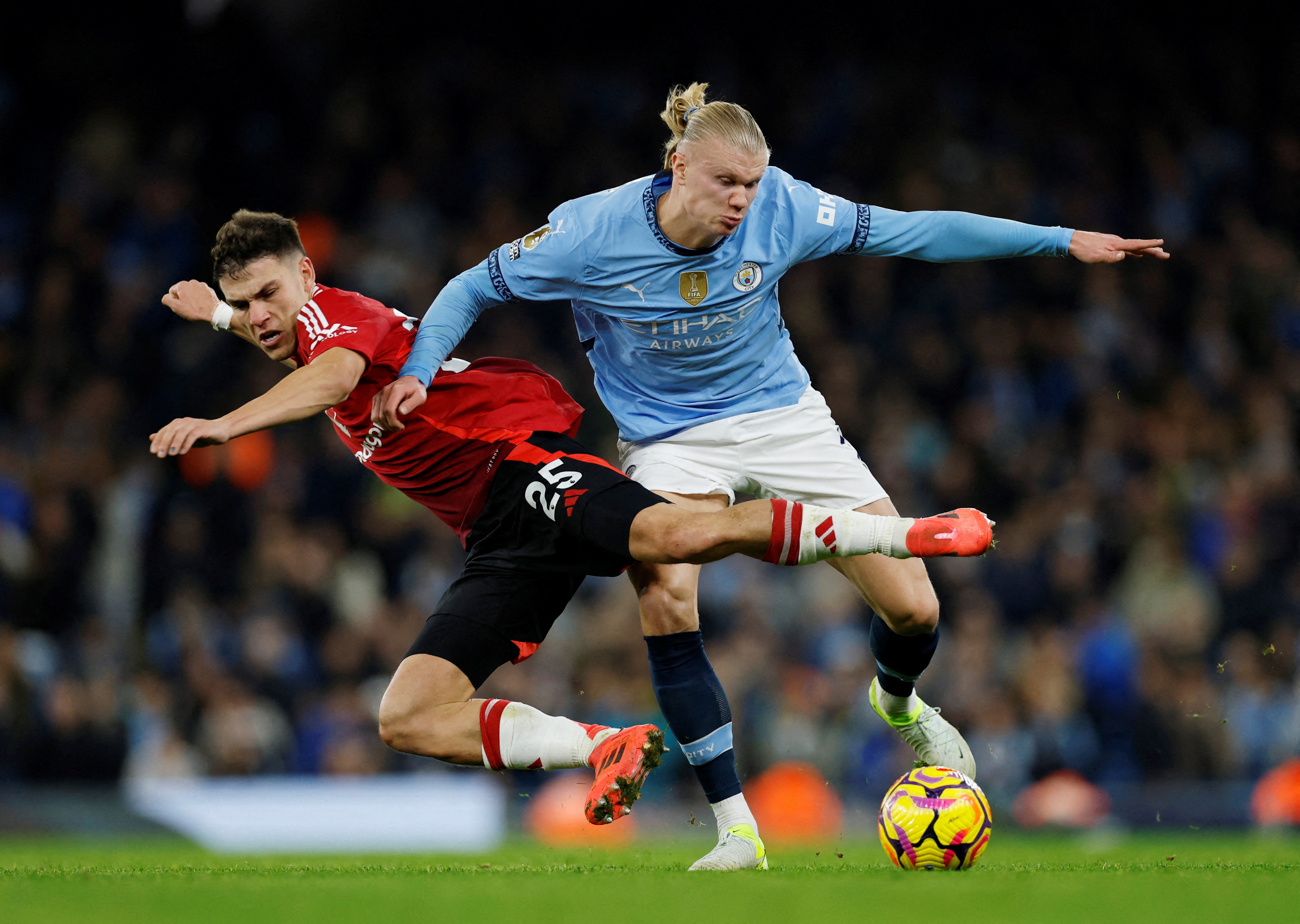 Bernardo Silva: 'Man City da nhu doi U15' hinh anh