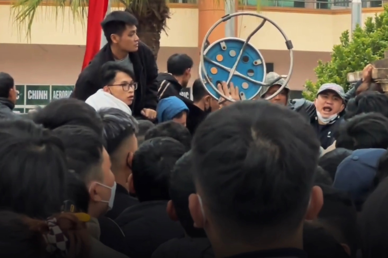 CDV xep hang xuyen dem san ve xem tuyen Viet Nam hinh anh