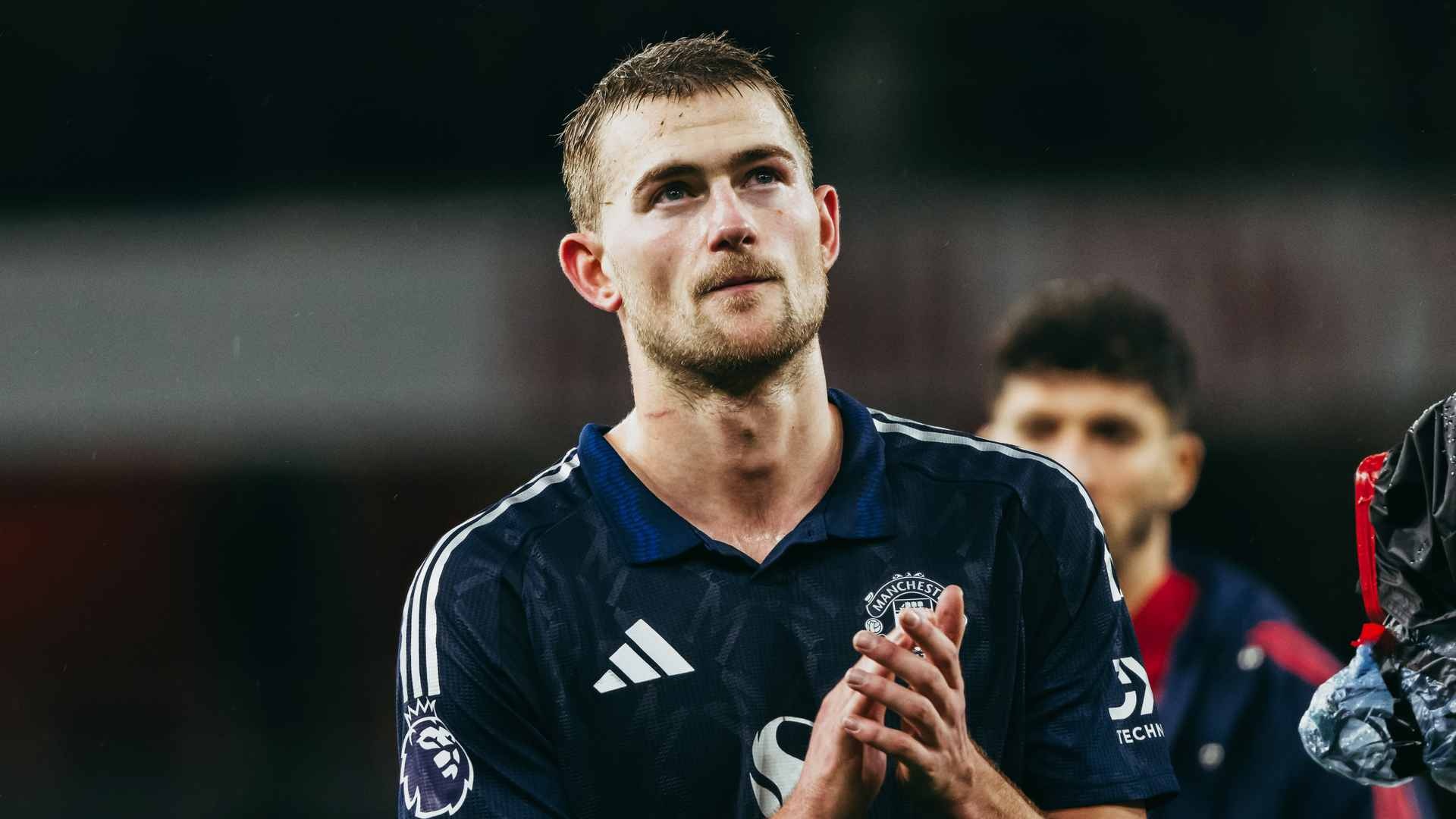 De Ligt dao nguoc tinh the o MU hinh anh