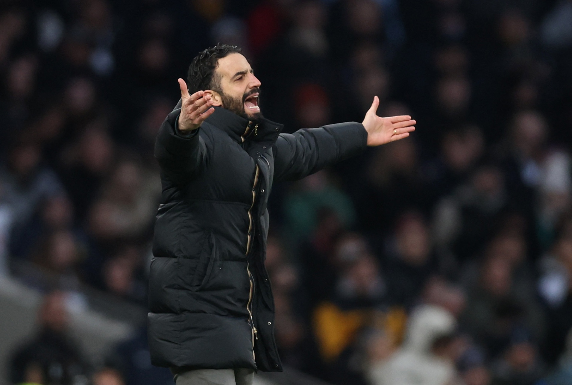 Quyet dinh gay phan no cua Amorim hinh anh