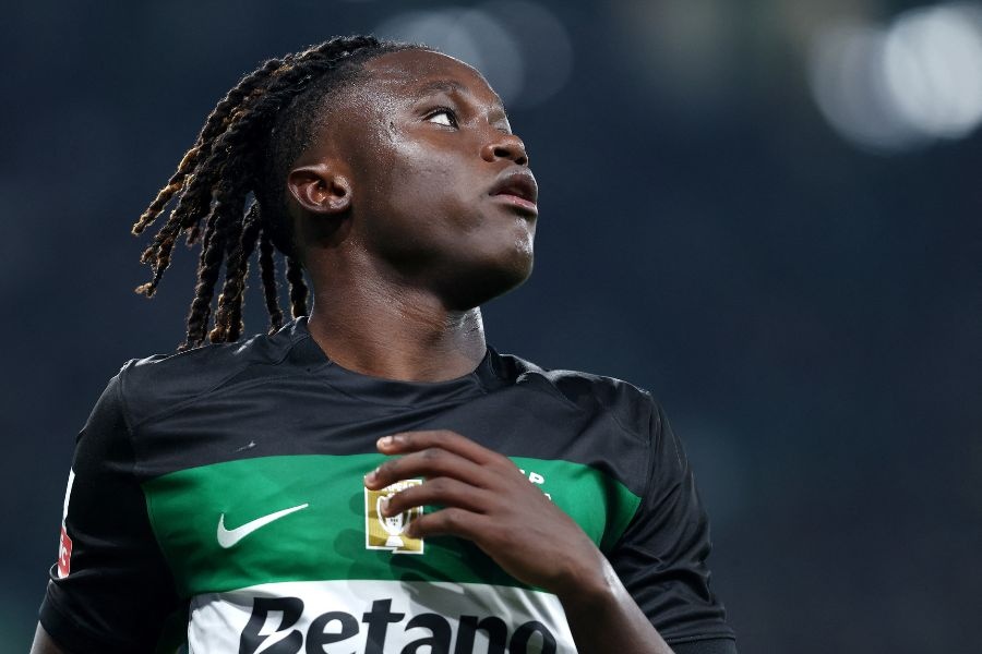 MU bi het gia khi mua than dong 17 tuoi hinh anh