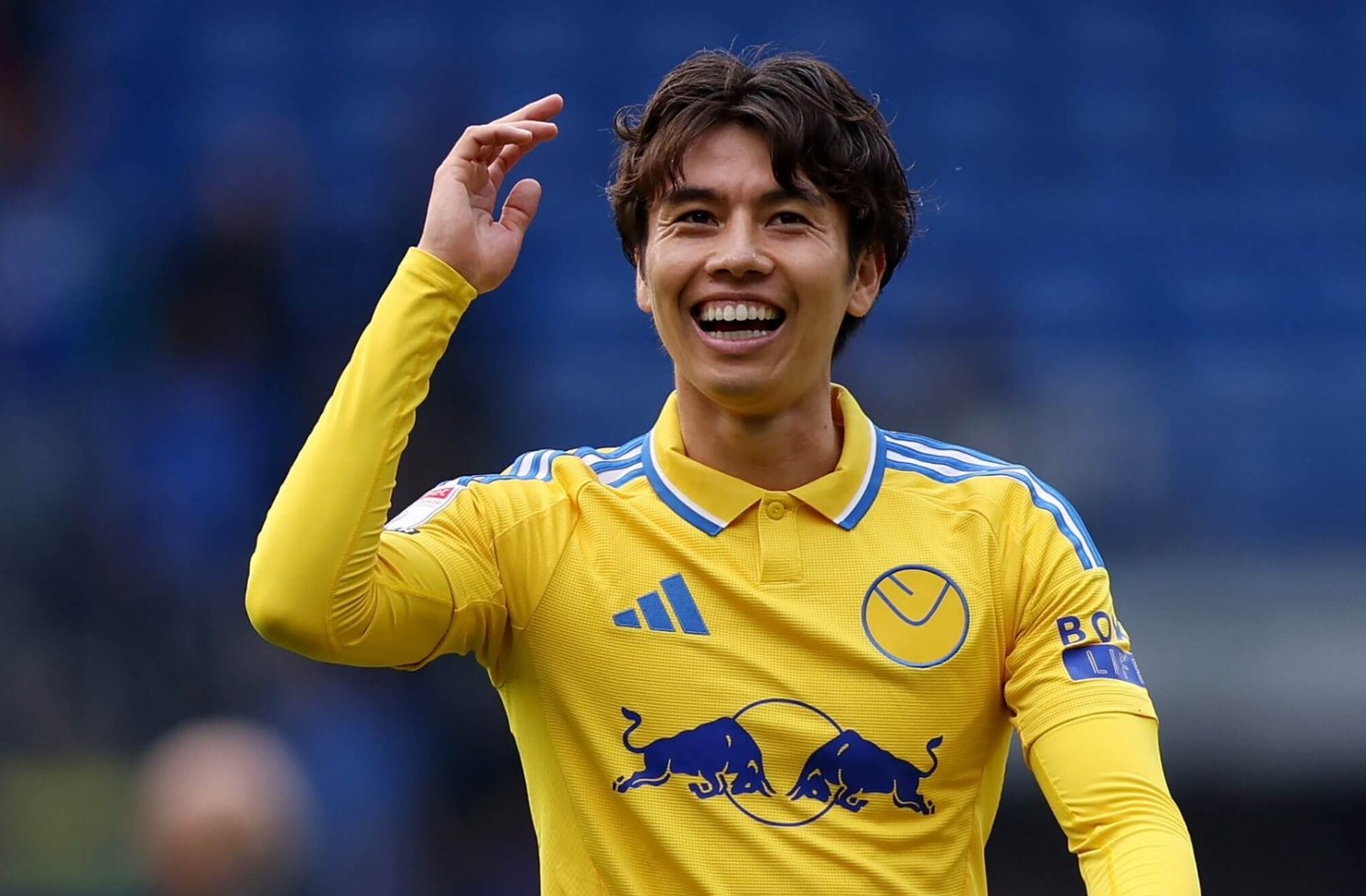 Sao Nhat Ban la mon hoi cua Leeds United hinh anh