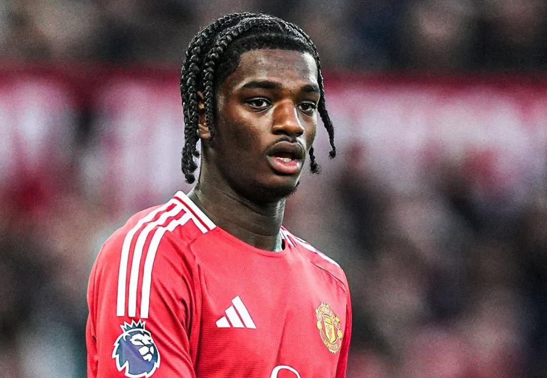 Tan binh MU bao tin vui hinh anh