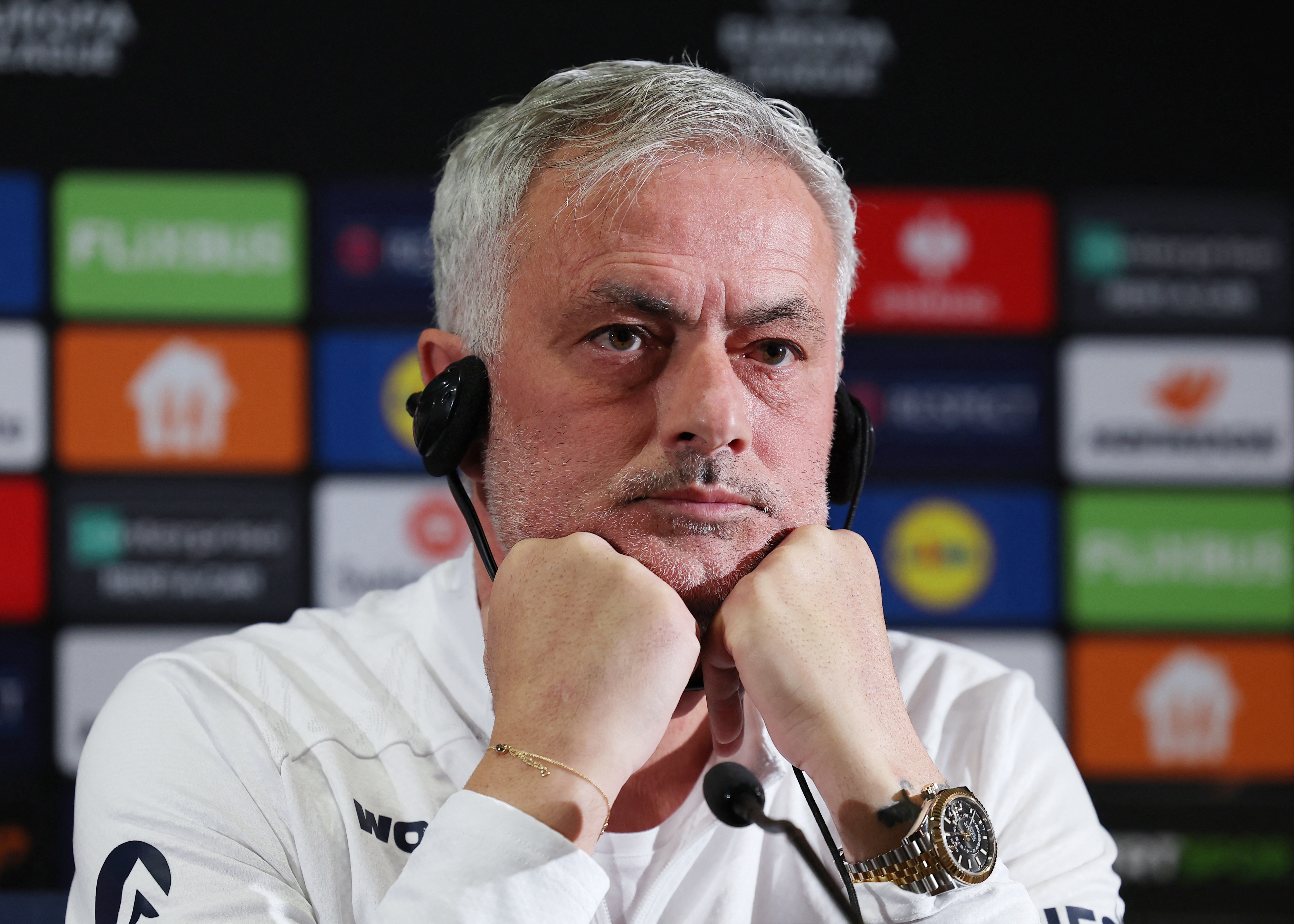 Sang to tuong lai Mourinho hinh anh