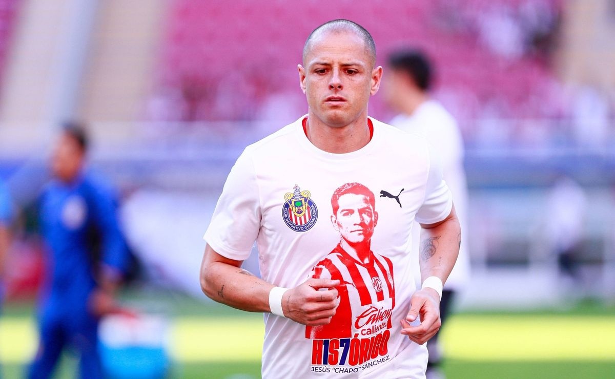 Dien mao khac la cua Chicharito hinh anh