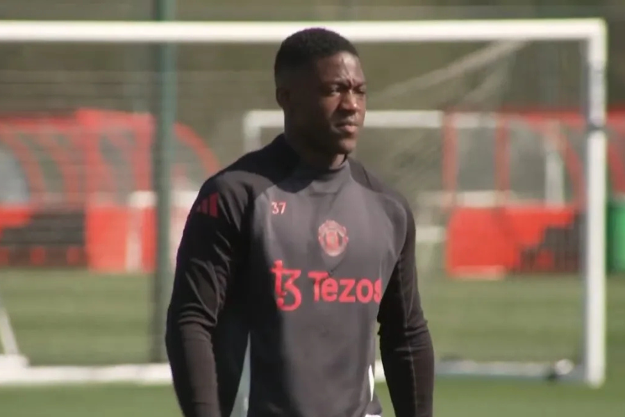 Dien mao khac la cua Mainoo hinh anh