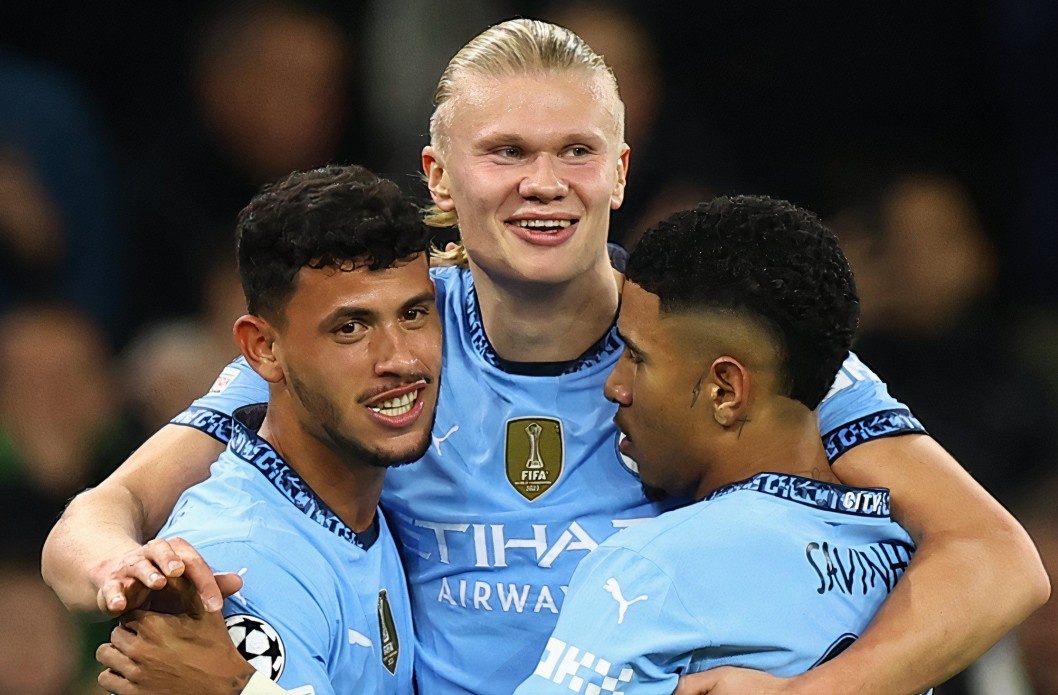 Hang cong trong mo cua Man City mua toi hinh anh