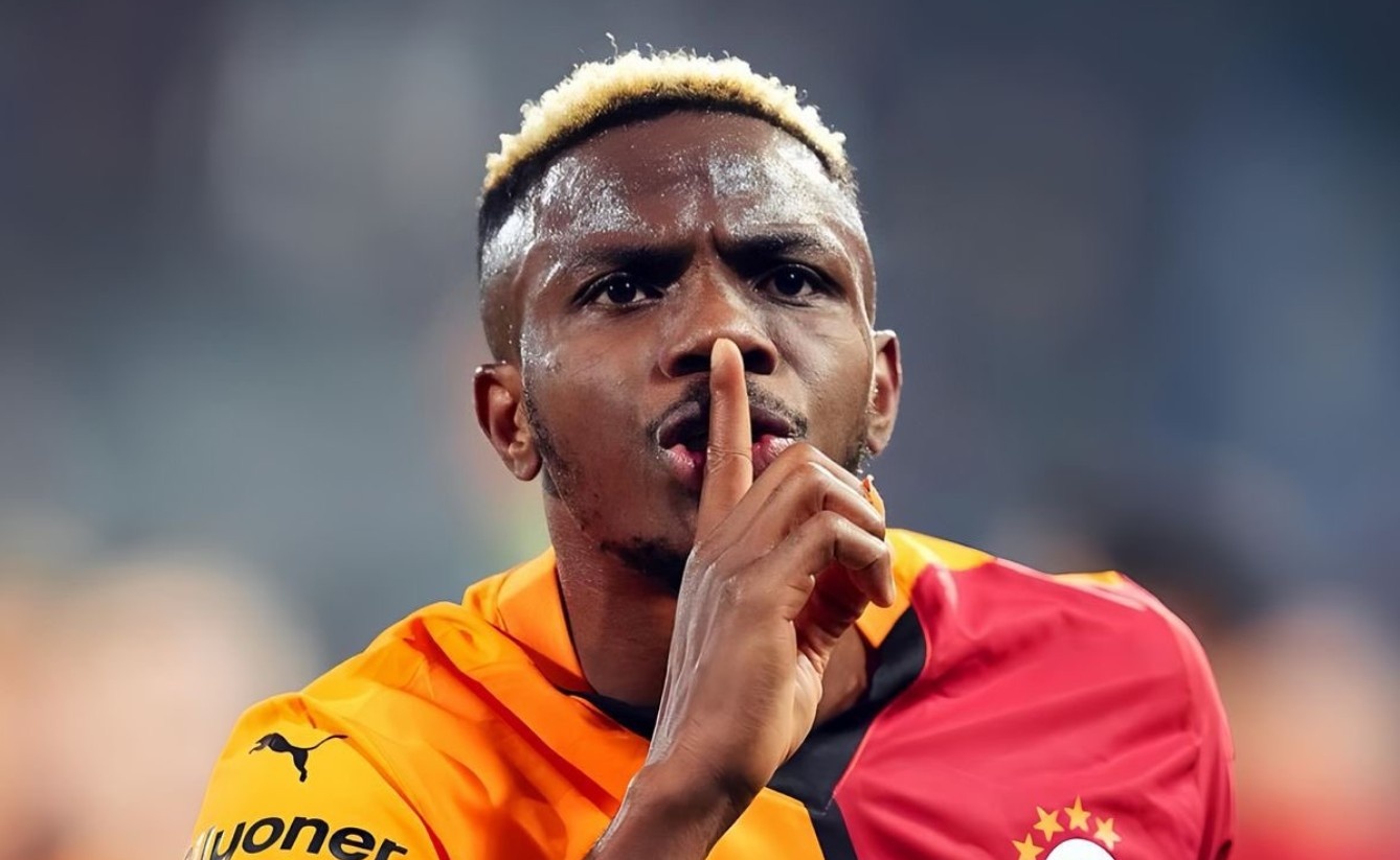 MU chi manh tay mua Osimhen hinh anh