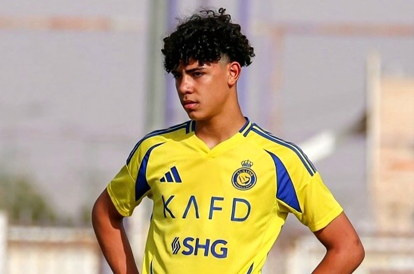 Con trai Ronaldo co buoc ngoat lon hinh anh