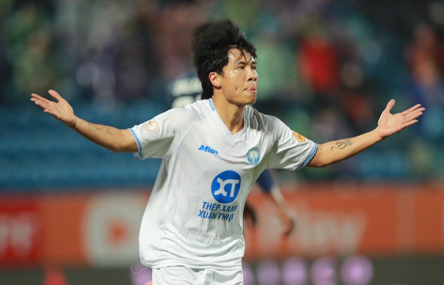 Them tuyen thu Viet Nam co co hoi doi dau MU hinh anh