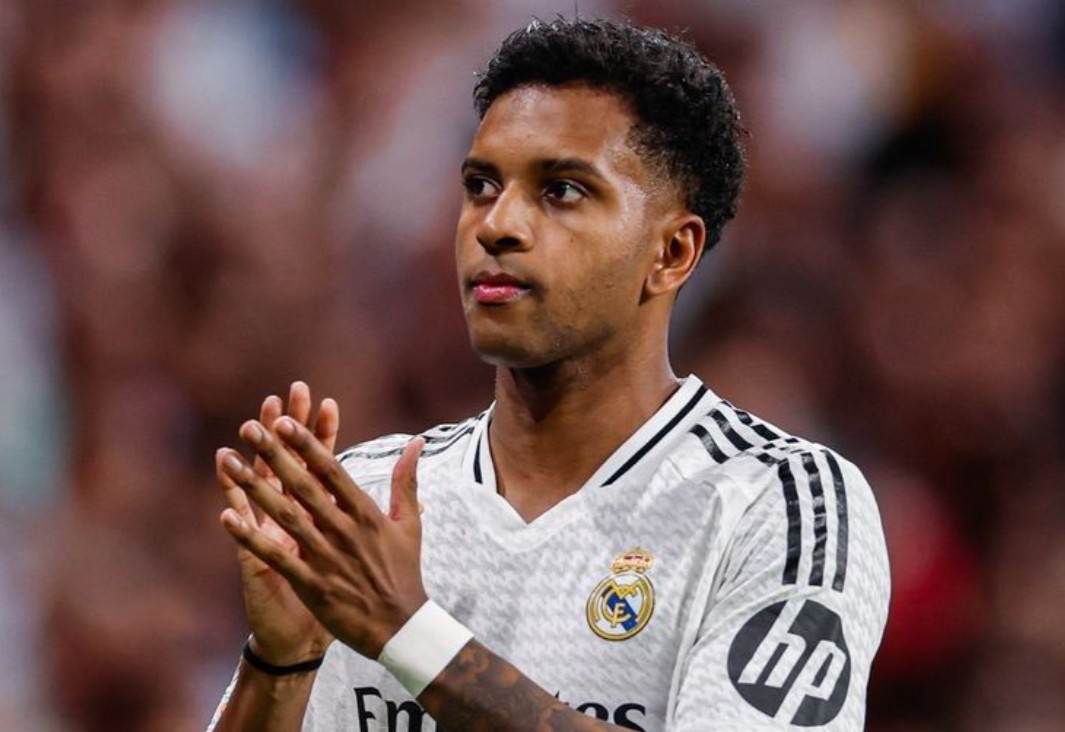 Rodrygo 'bien mat' o Sieu kinh dien hinh anh