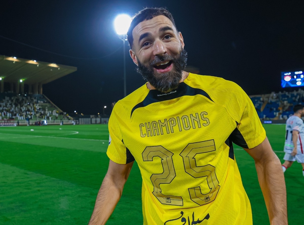 Benzema dao nguoc tinh the o Saudi Arabia hinh anh